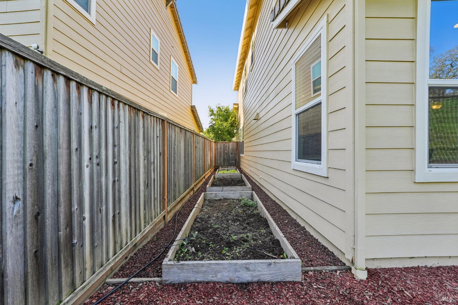 Detail Gallery Image 45 of 60 For 1884 Woodsage Way, Santa Rosa,  CA 95404 - 4 Beds | 3 Baths