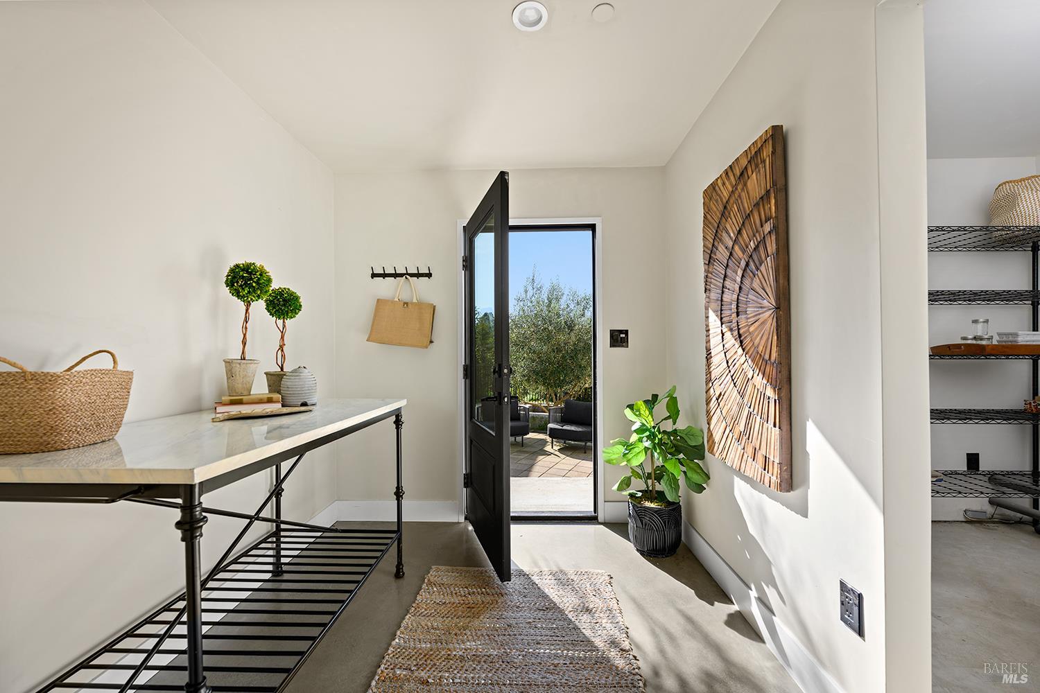 Detail Gallery Image 28 of 75 For 5300 Gravenstein Hwy, Sebastopol,  CA 95472 - 5 Beds | 6/1 Baths