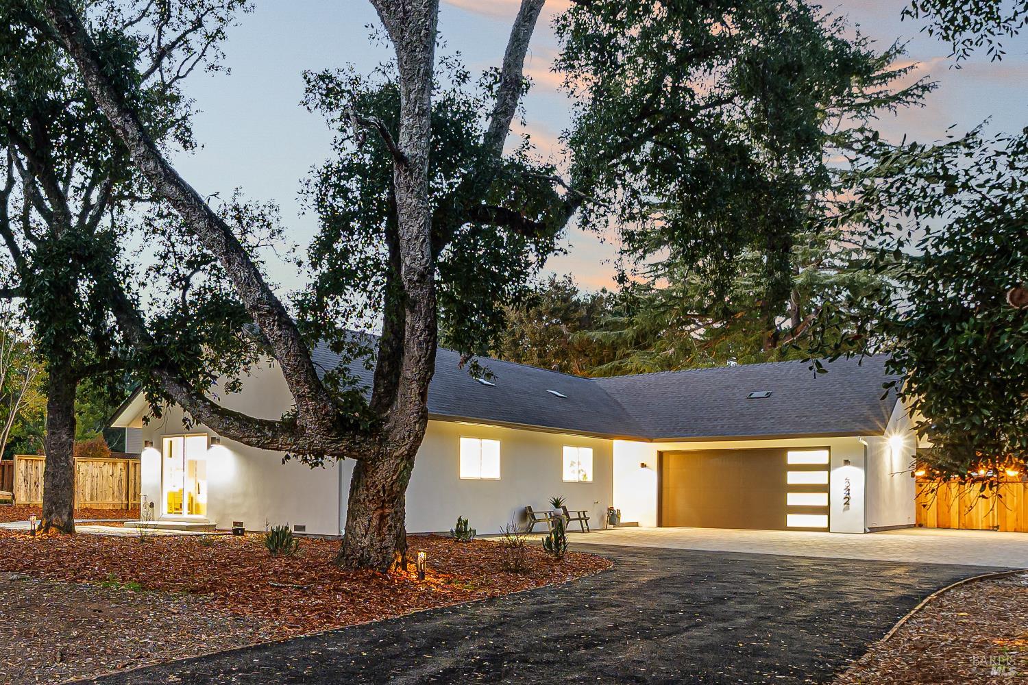 Detail Gallery Image 3 of 58 For 2242 Vineyard Rd, Novato,  CA 94947 - 4 Beds | 3/1 Baths