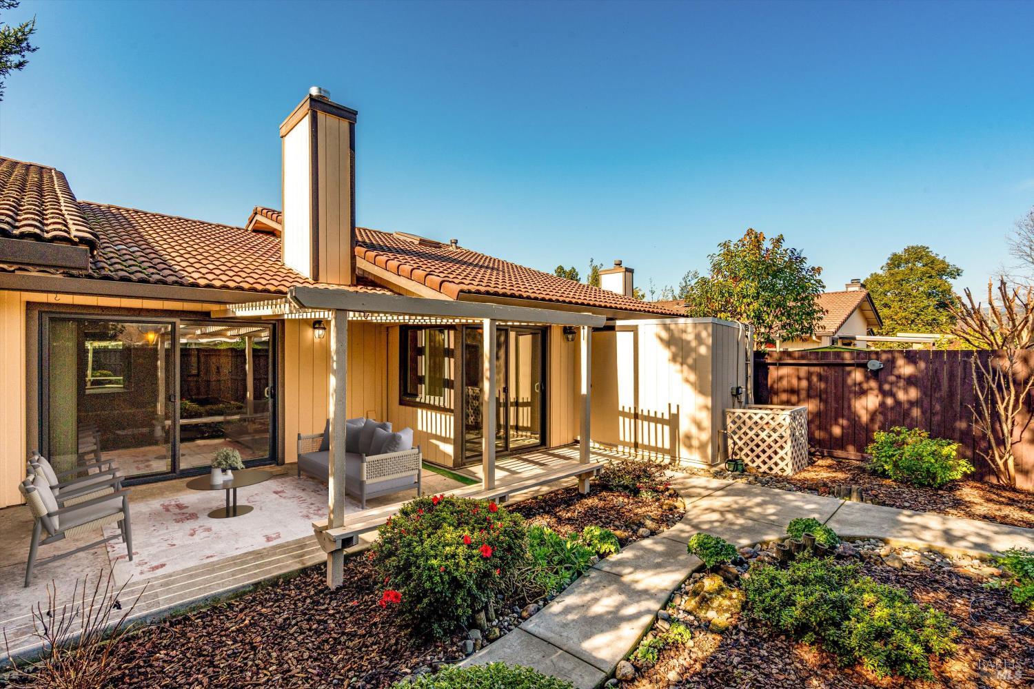 Detail Gallery Image 21 of 33 For 920 5th St #Q,  Sonoma,  CA 95476 - 2 Beds | 2 Baths