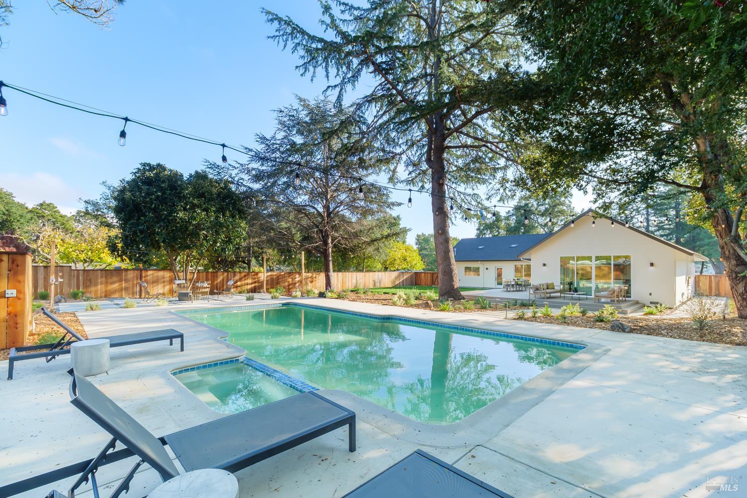 Detail Gallery Image 34 of 58 For 2242 Vineyard Rd, Novato,  CA 94947 - 4 Beds | 3/1 Baths