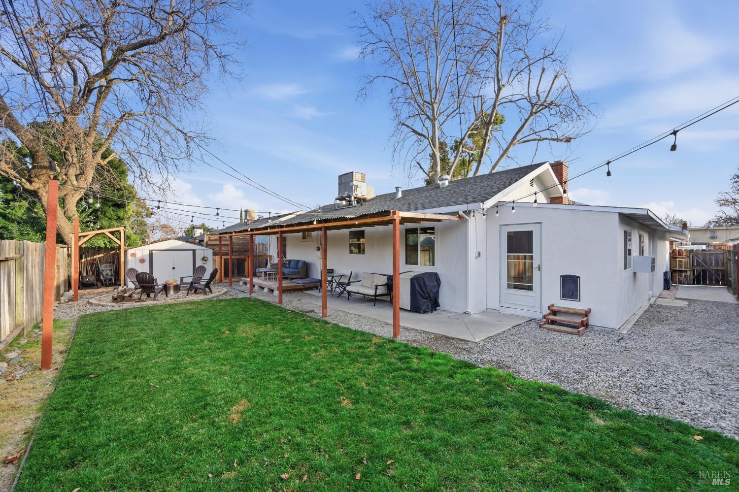 Detail Gallery Image 33 of 42 For 456 Buckeye St, Vacaville,  CA 95688 - 3 Beds | 1 Baths