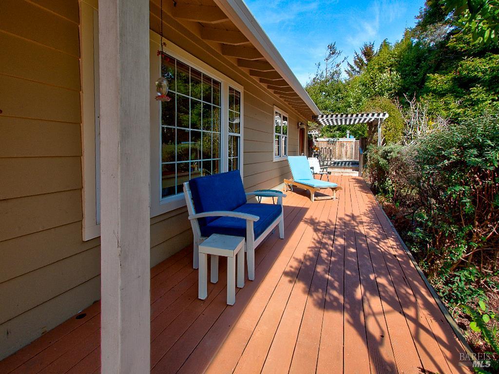 Detail Gallery Image 26 of 72 For 17750 Barbizon Ln, Fort Bragg,  CA 95437 - 3 Beds | 2 Baths