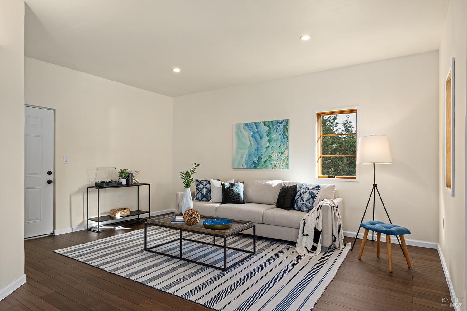 Detail Gallery Image 48 of 75 For 5300 Gravenstein Hwy, Sebastopol,  CA 95472 - 5 Beds | 6/1 Baths