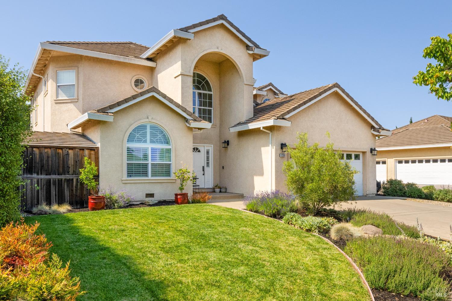 Detail Gallery Image 7 of 68 For 1238 Darling St, Napa,  CA 94558 - 5 Beds | 3/1 Baths