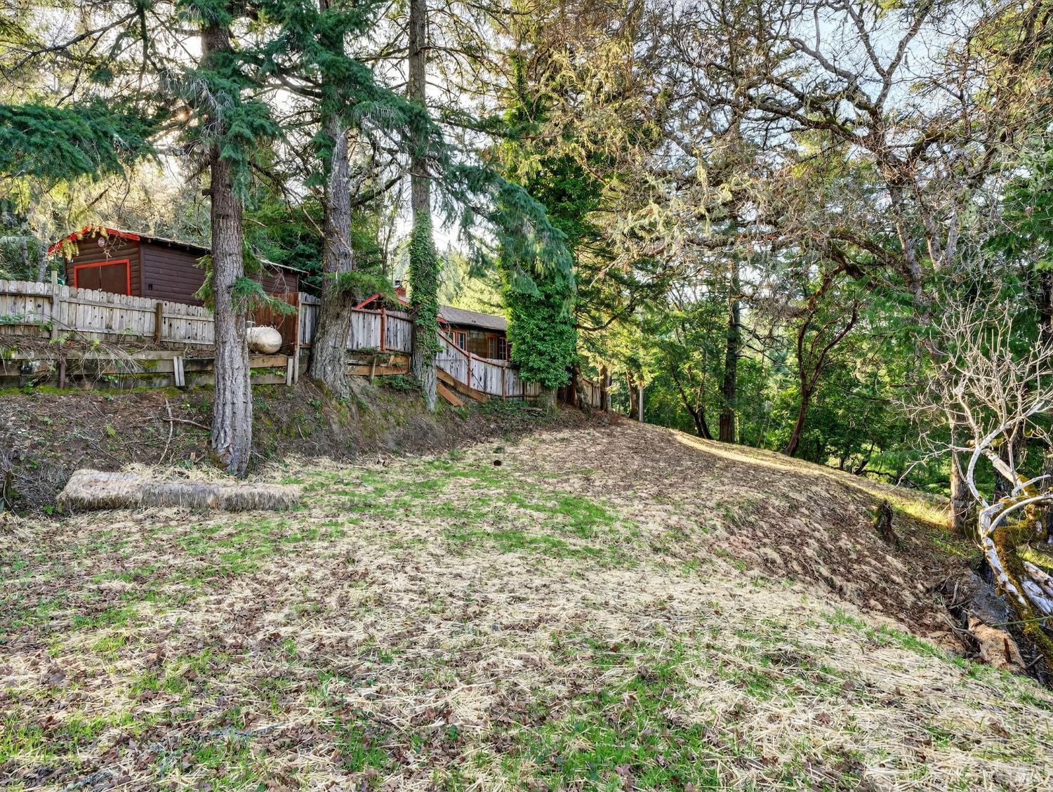 Detail Gallery Image 40 of 52 For 10701 Orr Springs Rd, Ukiah,  CA 95482 - 2 Beds | 1 Baths