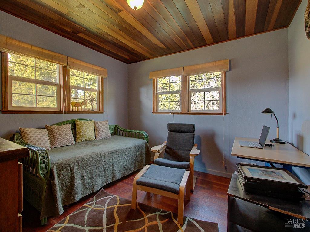 Detail Gallery Image 14 of 72 For 17750 Barbizon Ln, Fort Bragg,  CA 95437 - 3 Beds | 2 Baths