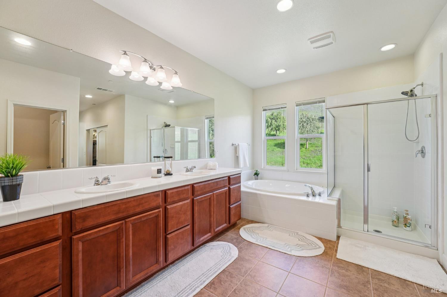 Detail Gallery Image 28 of 60 For 1884 Woodsage Way, Santa Rosa,  CA 95404 - 4 Beds | 3 Baths