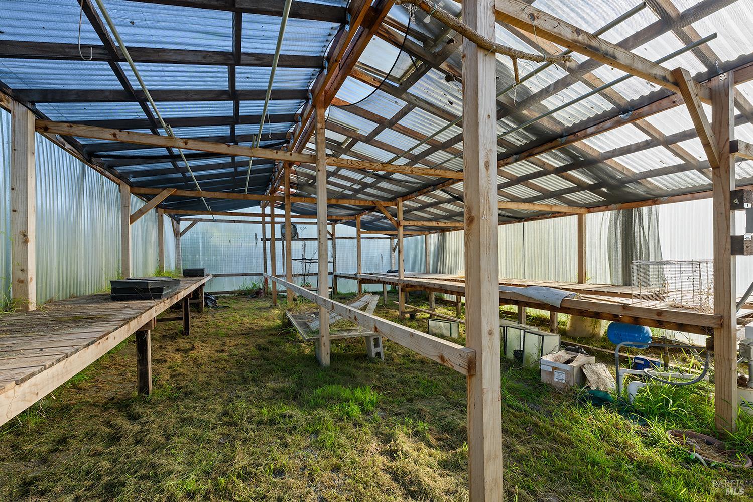 Detail Gallery Image 73 of 75 For 5300 Gravenstein Hwy, Sebastopol,  CA 95472 - 5 Beds | 6/1 Baths