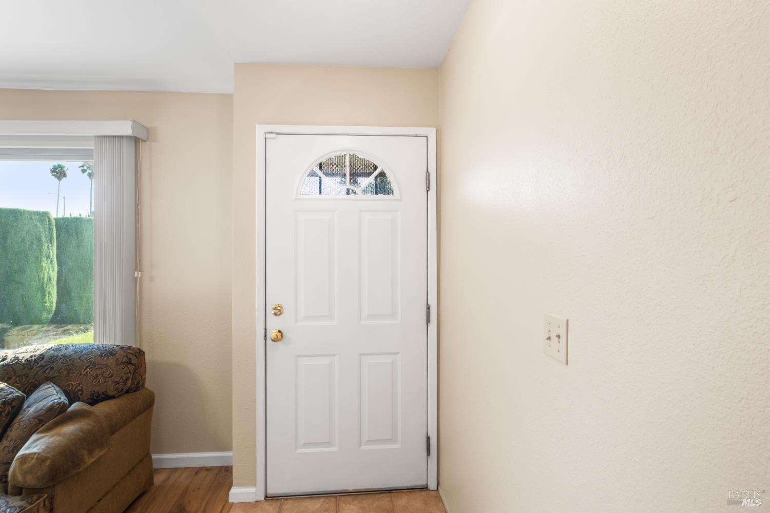 Detail Gallery Image 12 of 47 For 616 Emperor Dr, Suisun City,  CA 94585 - 3 Beds | 1 Baths