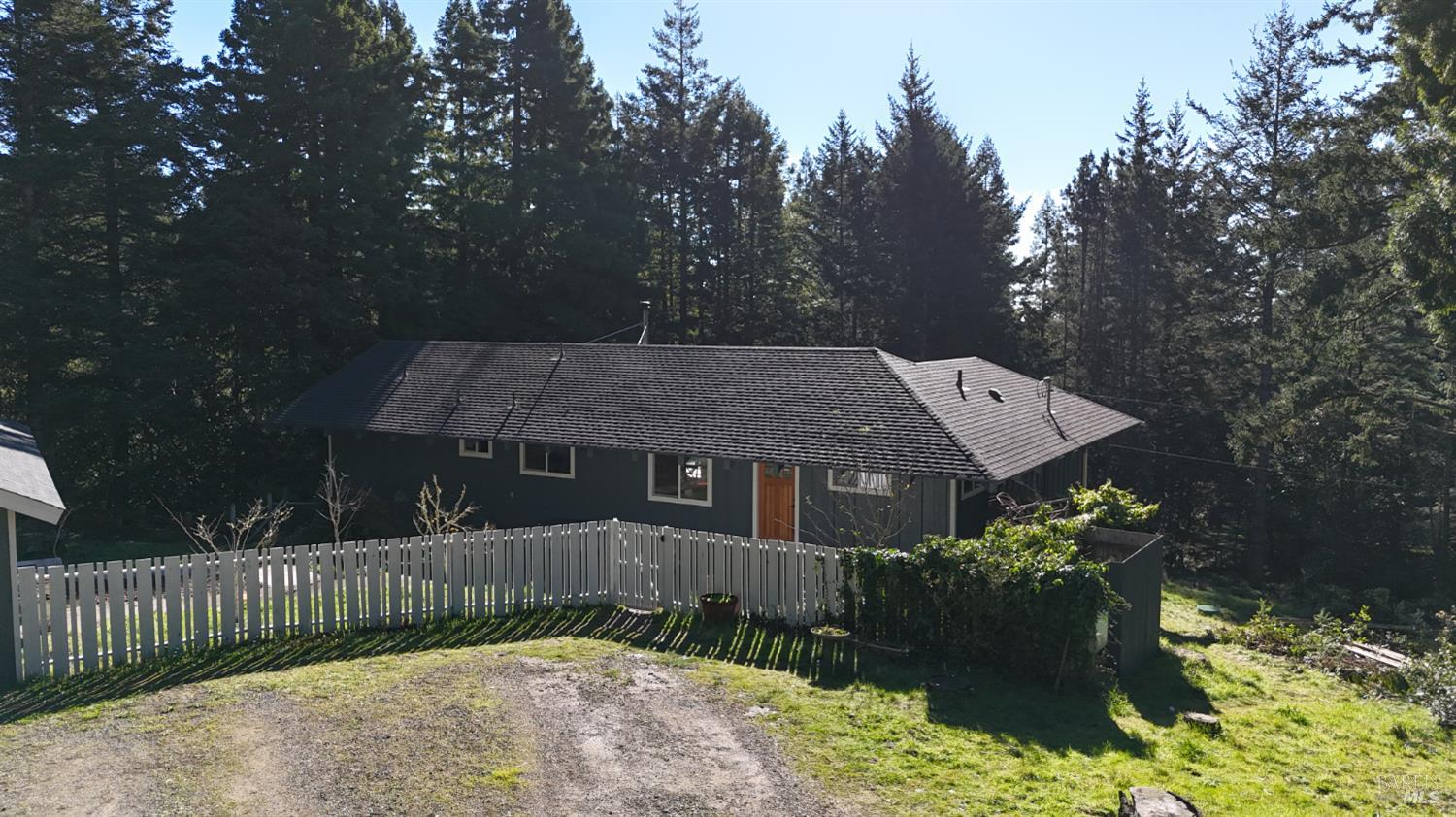 Detail Gallery Image 33 of 37 For 46581 Iversen Dr, Gualala,  CA 95445 - 3 Beds | 2 Baths