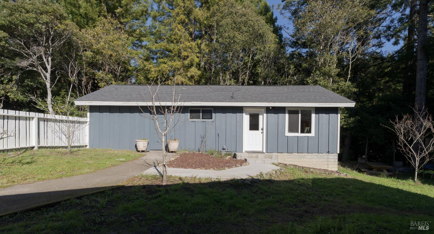 Detail Gallery Image 29 of 37 For 46581 Iversen Dr, Gualala,  CA 95445 - 3 Beds | 2 Baths