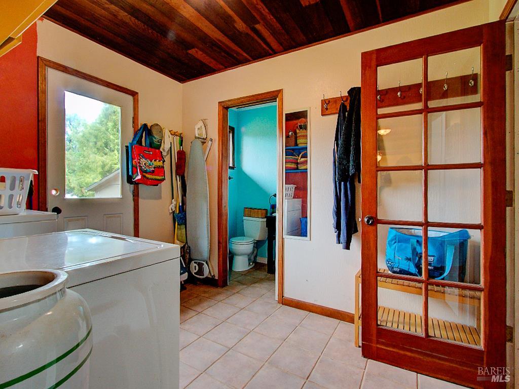 Detail Gallery Image 12 of 72 For 17750 Barbizon Ln, Fort Bragg,  CA 95437 - 3 Beds | 2 Baths