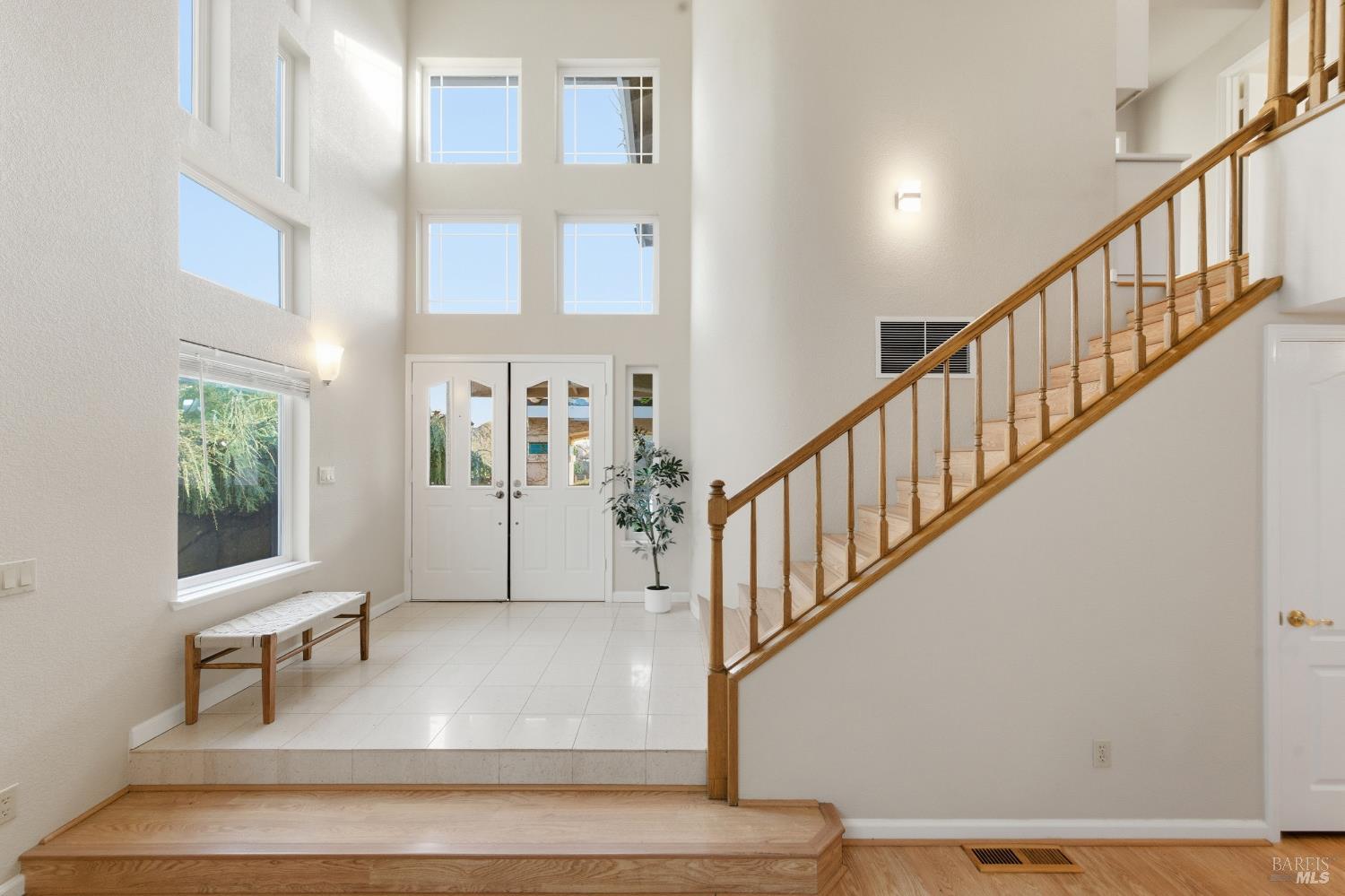 Detail Gallery Image 7 of 56 For 45 Cove Ct, Napa,  CA 94559 - 3 Beds | 2/1 Baths