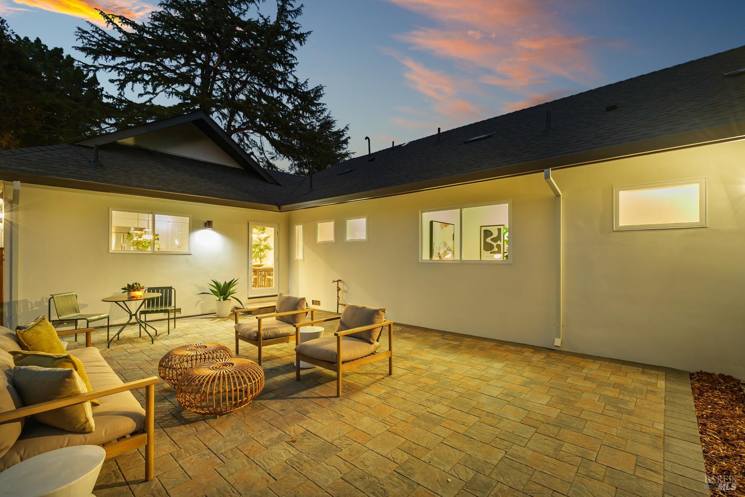 Detail Gallery Image 47 of 58 For 2242 Vineyard Rd, Novato,  CA 94947 - 4 Beds | 3/1 Baths