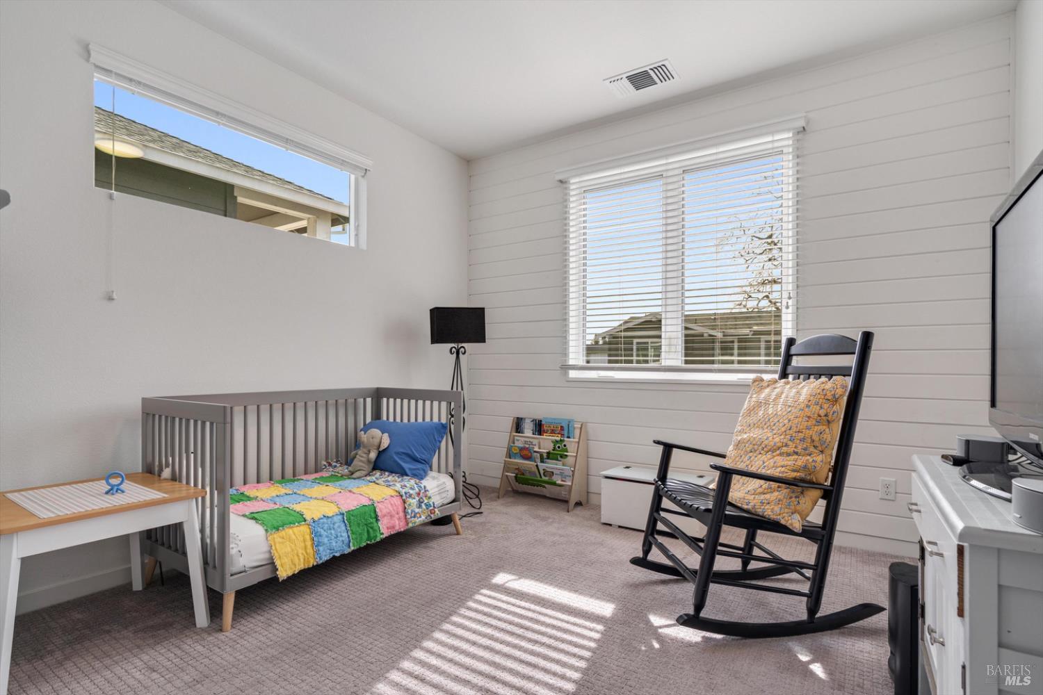 Detail Gallery Image 16 of 29 For 308 Sejong Ln, Santa Rosa,  CA 95403 - 3 Beds | 3 Baths