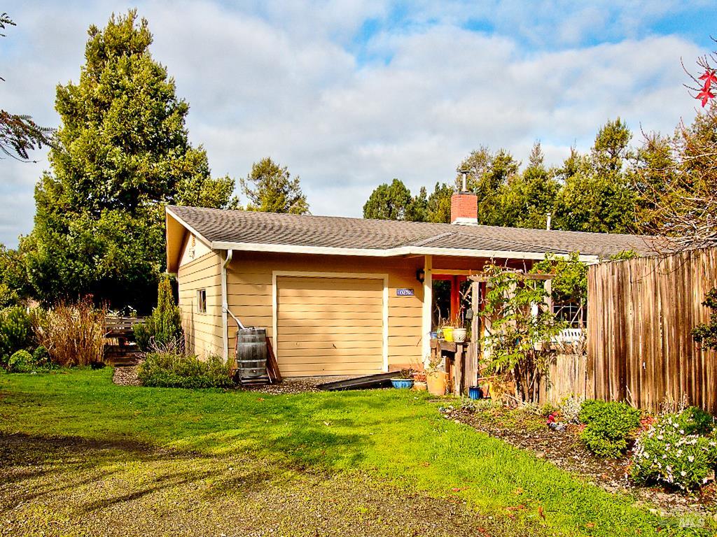 Detail Gallery Image 24 of 72 For 17750 Barbizon Ln, Fort Bragg,  CA 95437 - 3 Beds | 2 Baths