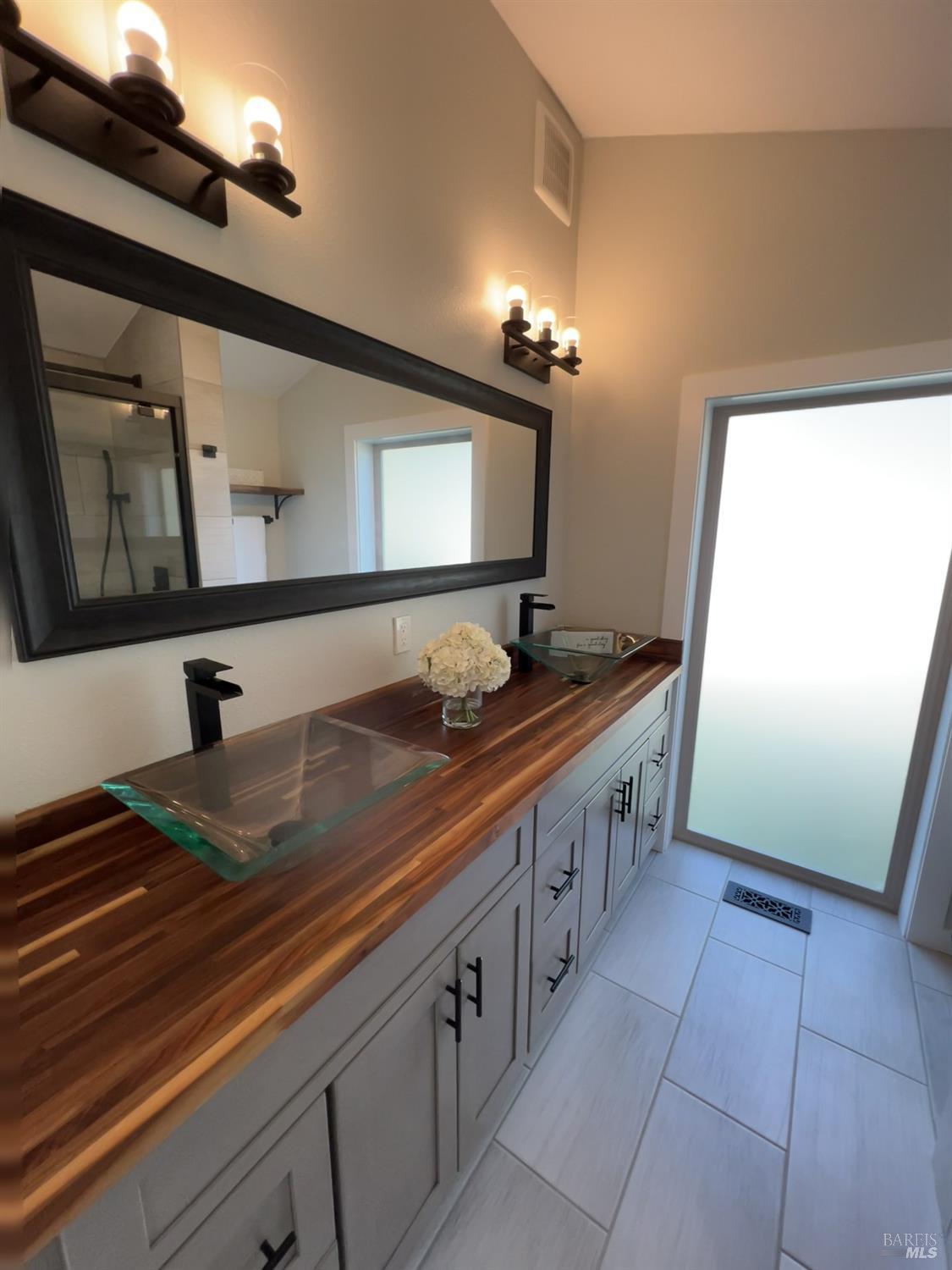 Detail Gallery Image 20 of 43 For 14920 Mallo Pass Dr, Irish Beach,  CA 95459 - 2 Beds | 2 Baths