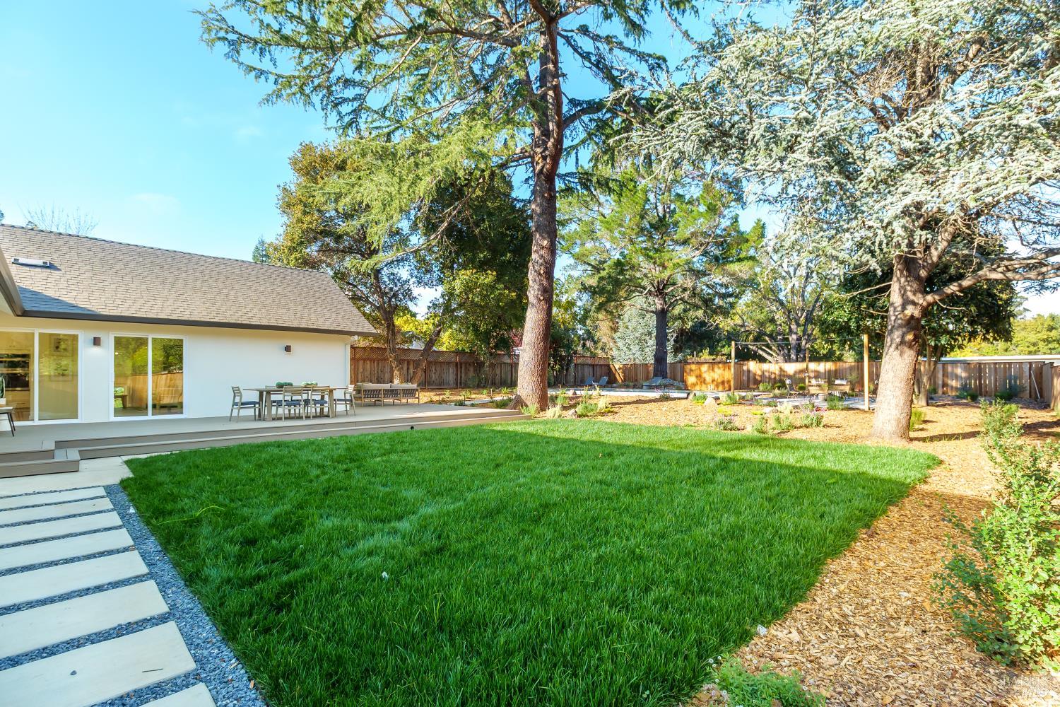 Detail Gallery Image 27 of 58 For 2242 Vineyard Rd, Novato,  CA 94947 - 4 Beds | 3/1 Baths