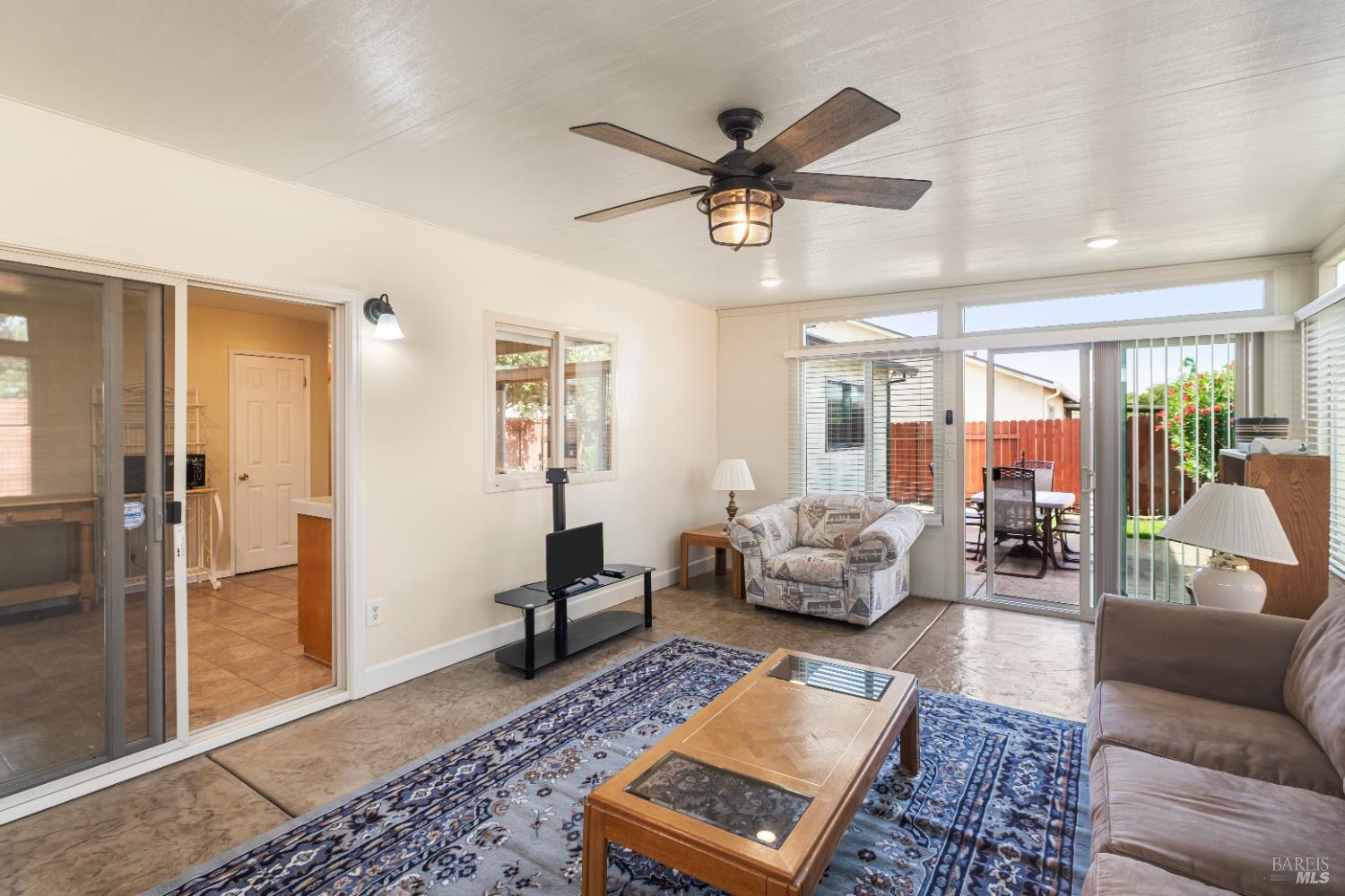 Detail Gallery Image 37 of 47 For 616 Emperor Dr, Suisun City,  CA 94585 - 3 Beds | 1 Baths