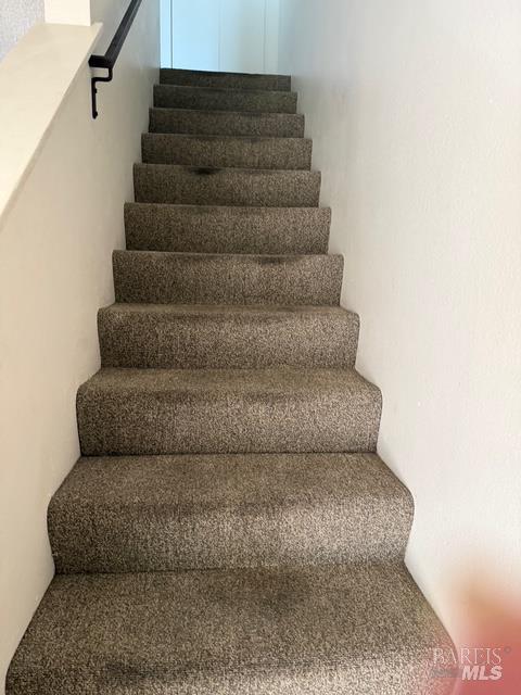 Detail Gallery Image 7 of 15 For 1916 Knolls Dr, Santa Rosa,  CA 95405 - 2 Beds | 1/1 Baths