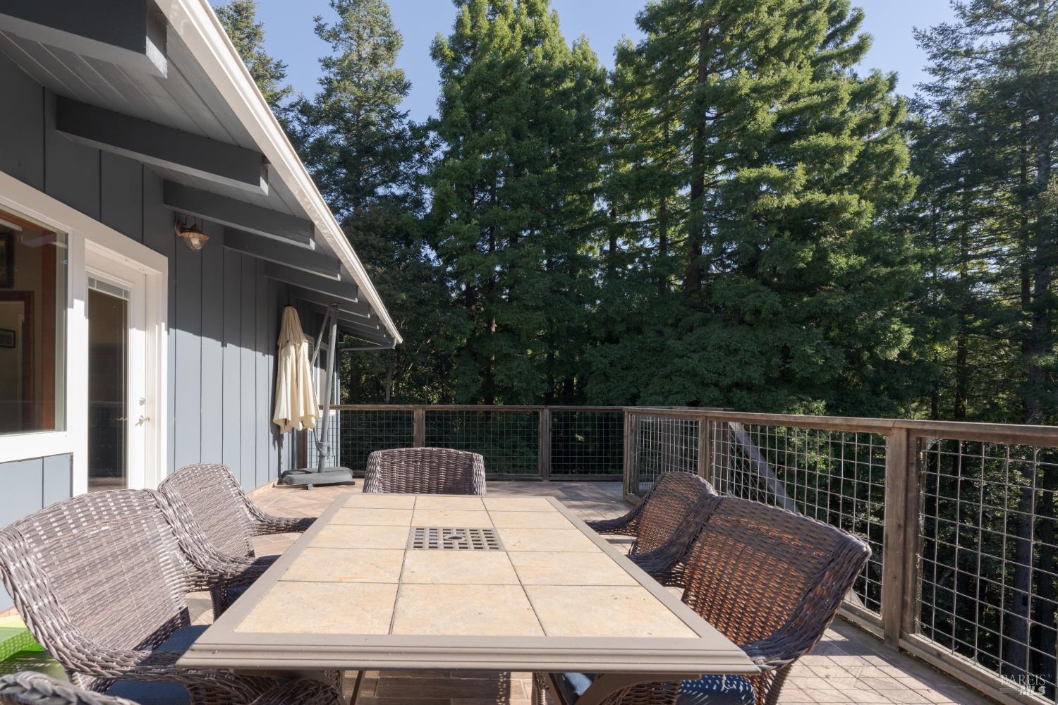 Detail Gallery Image 11 of 37 For 46581 Iversen Dr, Gualala,  CA 95445 - 3 Beds | 2 Baths