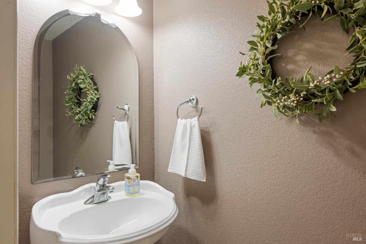 Detail Gallery Image 32 of 68 For 1238 Darling St, Napa,  CA 94558 - 5 Beds | 3/1 Baths