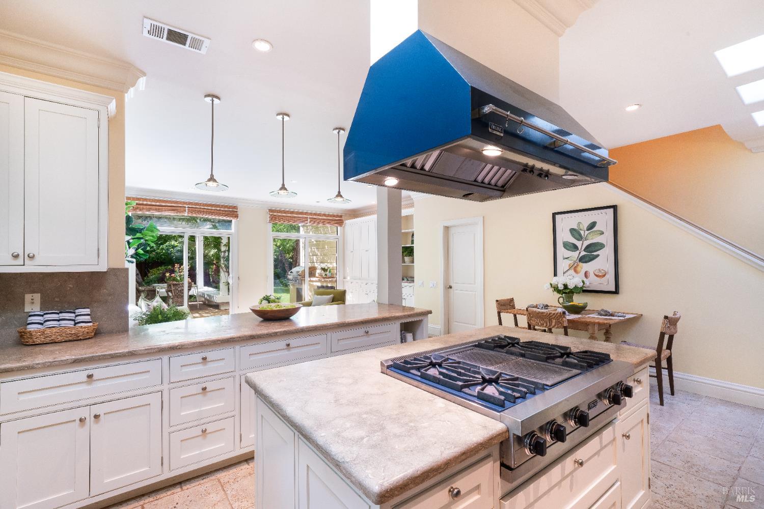 Detail Gallery Image 16 of 47 For 1330 Pine St, Saint Helena,  CA 94574 - 4 Beds | 3/1 Baths