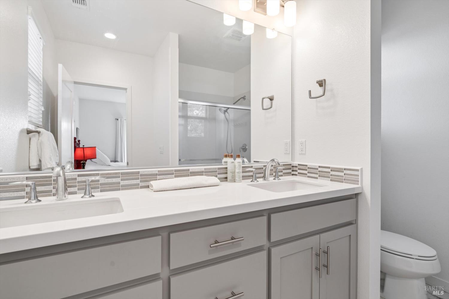 Detail Gallery Image 21 of 29 For 308 Sejong Ln, Santa Rosa,  CA 95403 - 3 Beds | 3 Baths