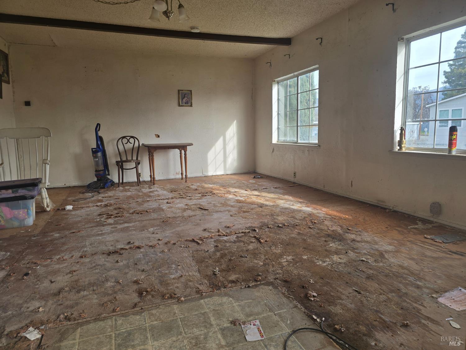 Detail Gallery Image 4 of 10 For 375 E Hwy 20 Hwy, Upper Lake,  CA 95485 - 2 Beds | 2 Baths