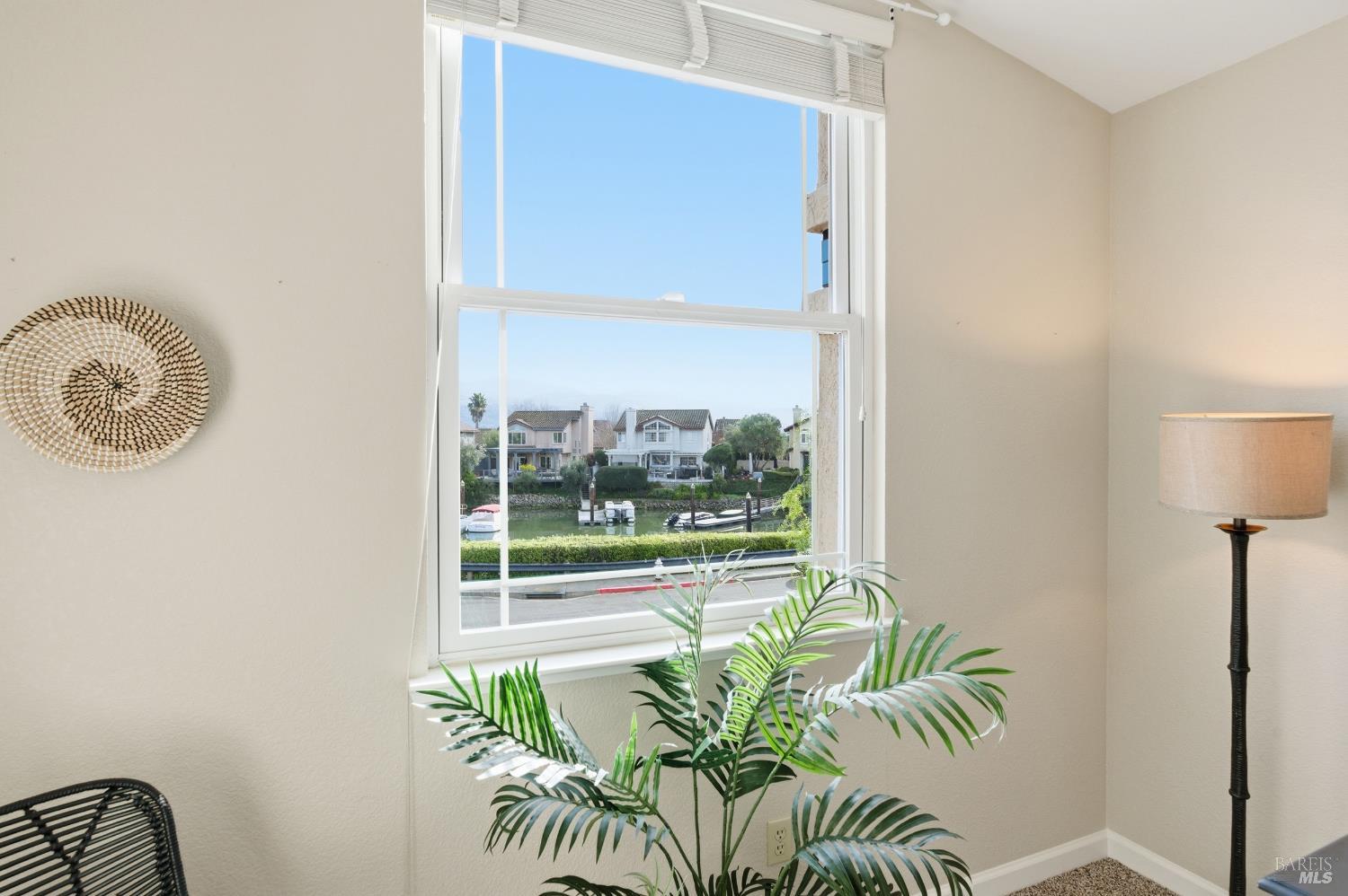 Detail Gallery Image 29 of 56 For 45 Cove Ct, Napa,  CA 94559 - 3 Beds | 2/1 Baths