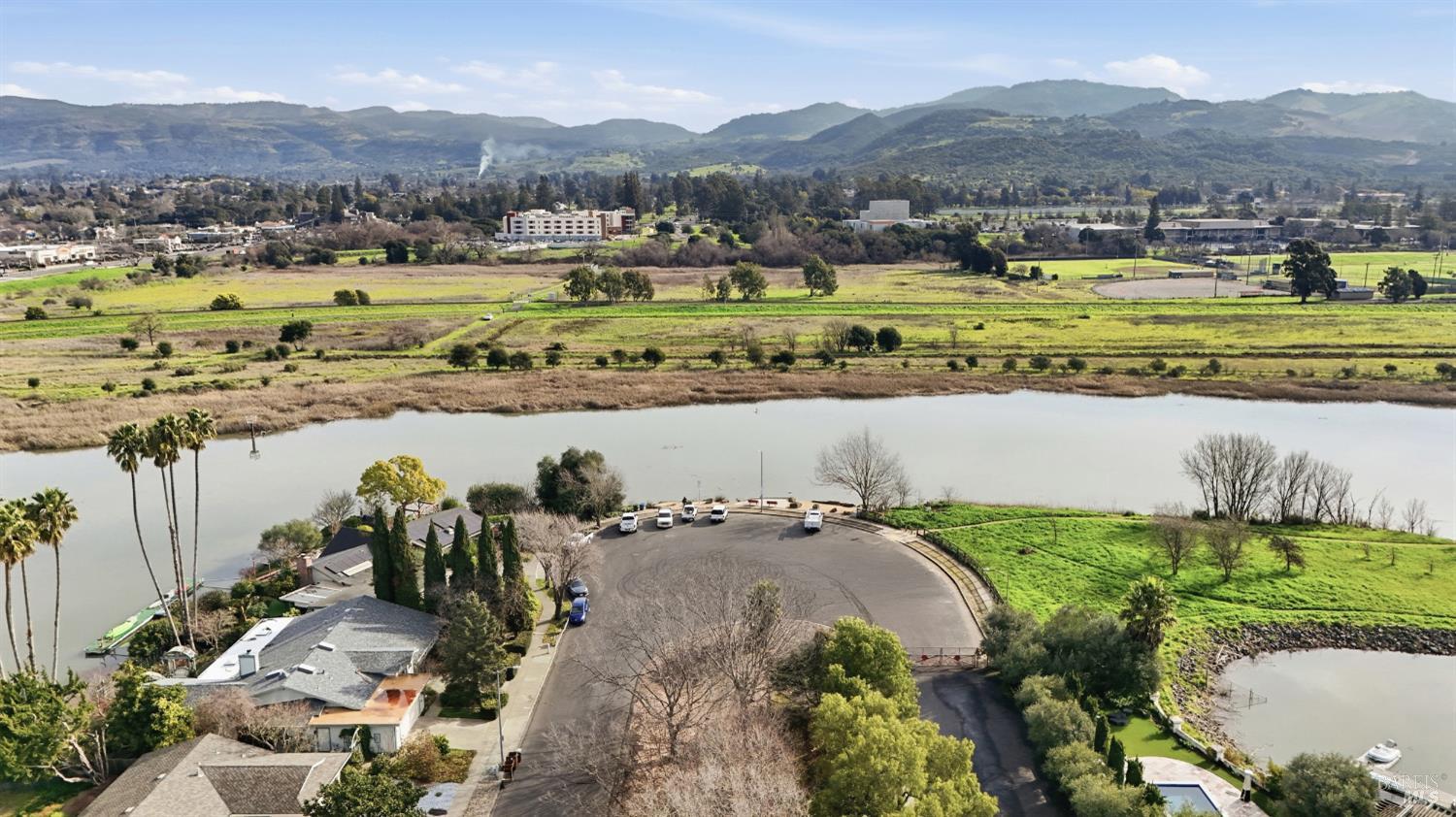 Detail Gallery Image 49 of 56 For 45 Cove Ct, Napa,  CA 94559 - 3 Beds | 2/1 Baths