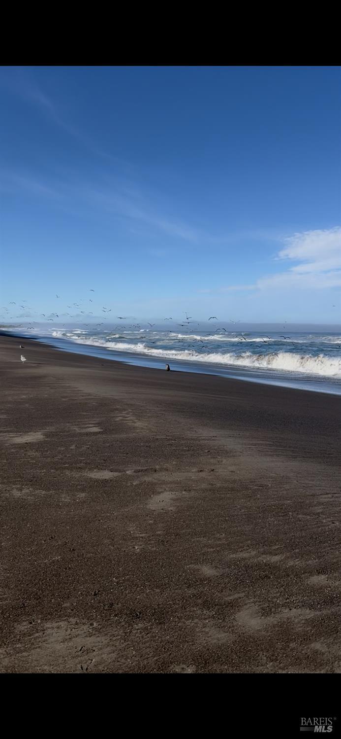 Detail Gallery Image 37 of 43 For 14920 Mallo Pass Dr, Irish Beach,  CA 95459 - 2 Beds | 2 Baths
