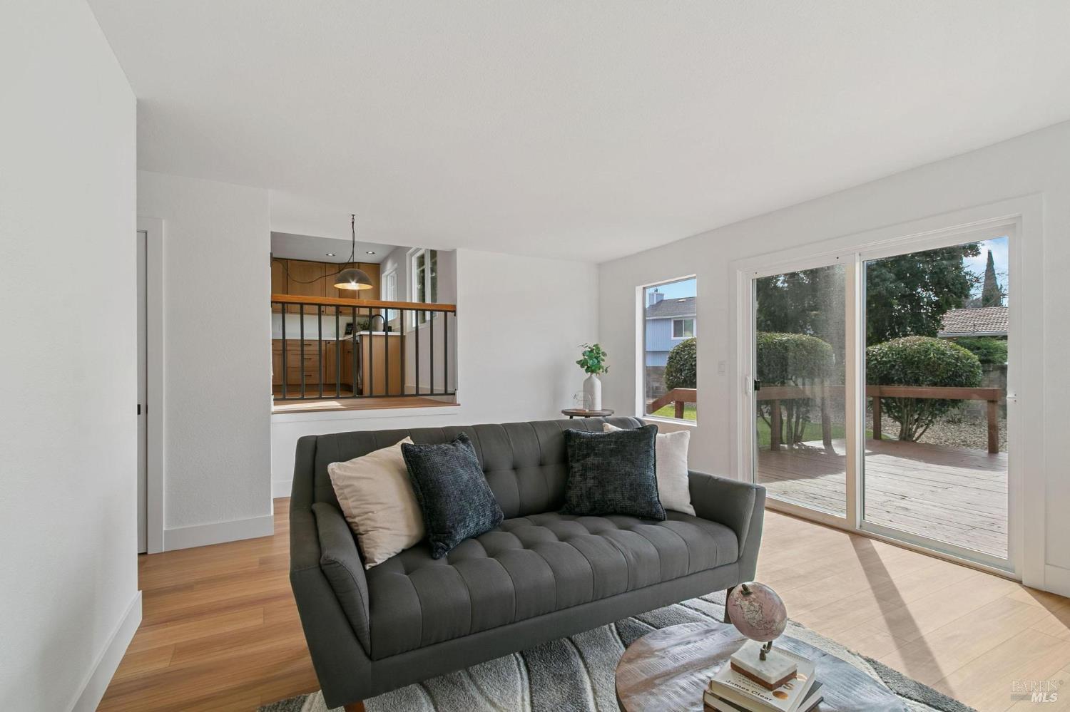 Detail Gallery Image 11 of 34 For 106 Kerry Ct, Vacaville,  CA 95687 - 4 Beds | 3 Baths