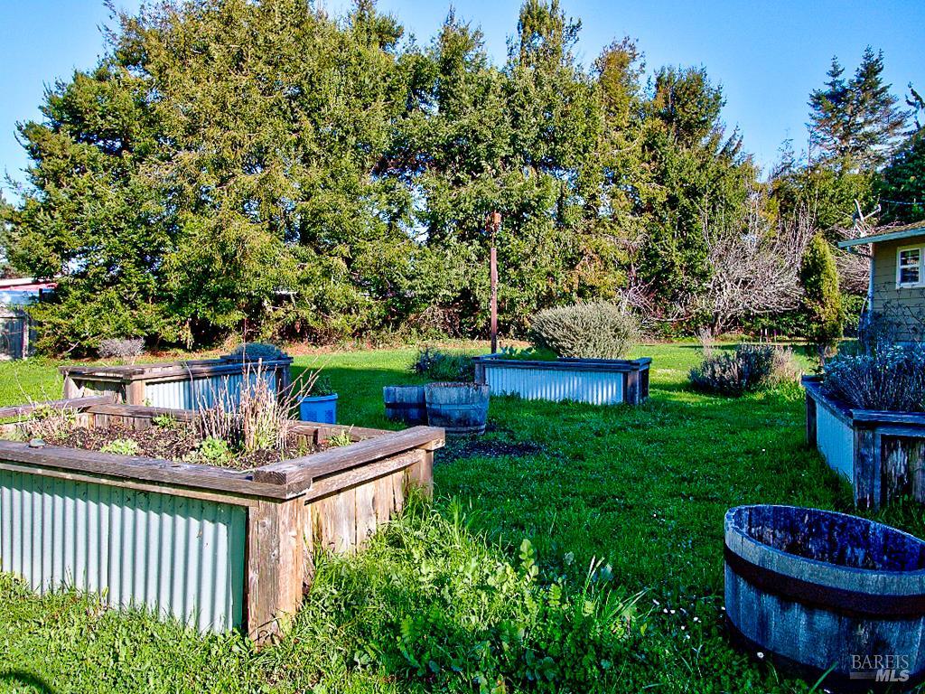 Detail Gallery Image 36 of 72 For 17750 Barbizon Ln, Fort Bragg,  CA 95437 - 3 Beds | 2 Baths