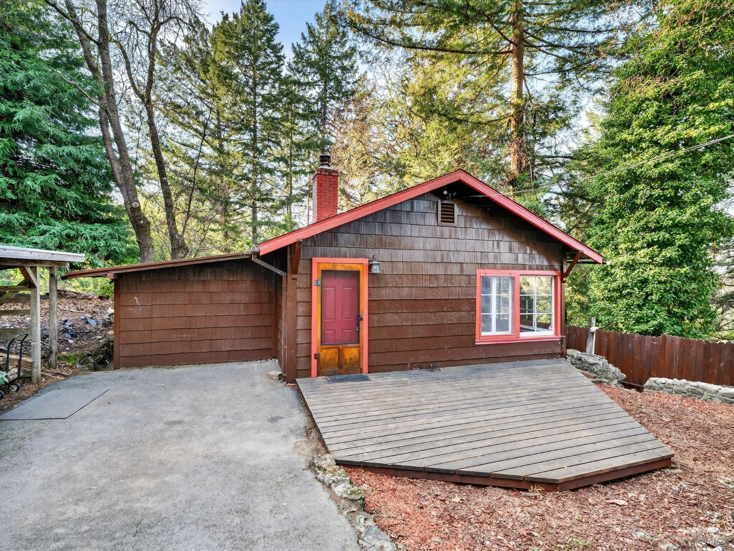 Detail Gallery Image 4 of 52 For 10701 Orr Springs Rd, Ukiah,  CA 95482 - 2 Beds | 1 Baths