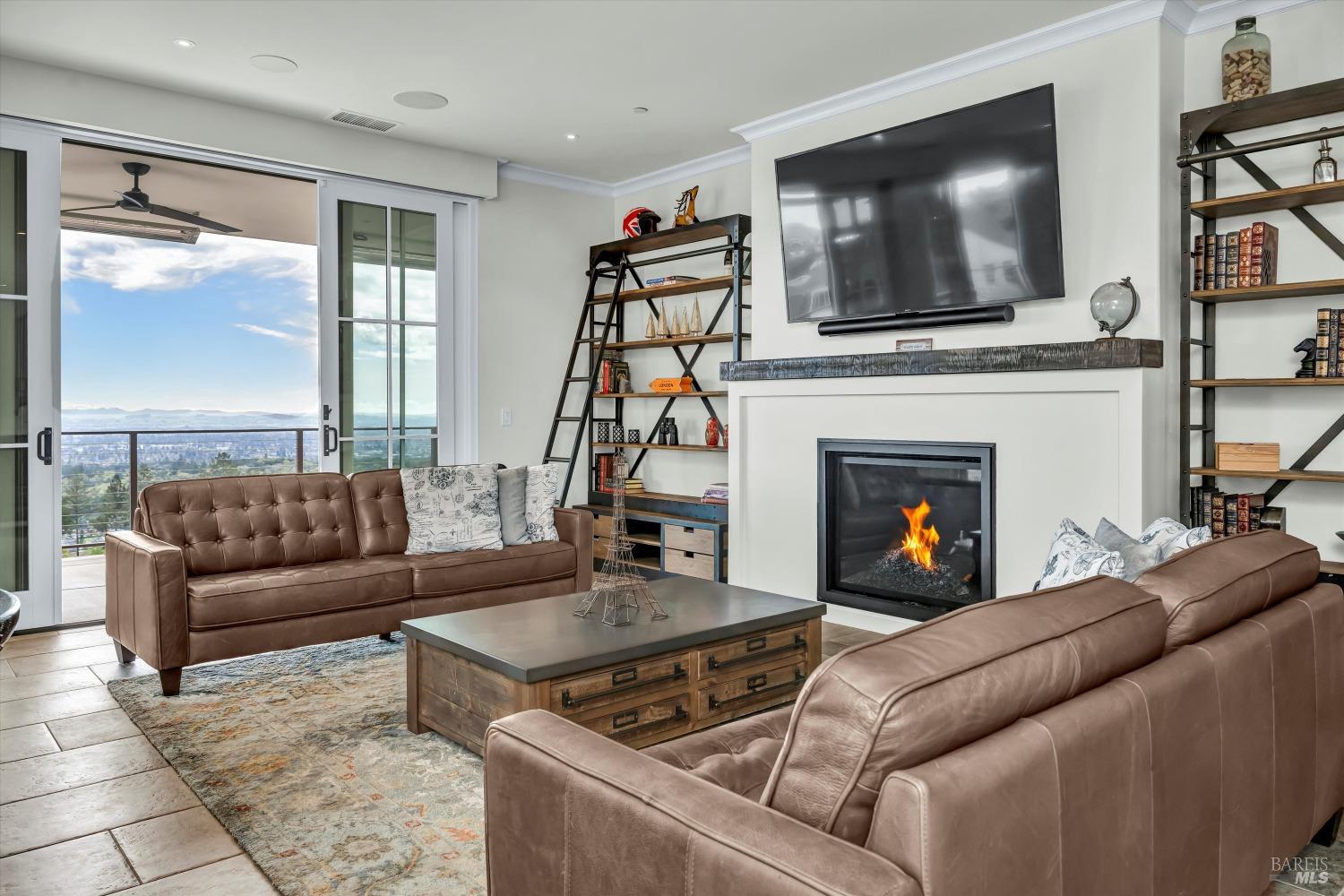 Detail Gallery Image 18 of 66 For 2144 Wedgewood Way, Santa Rosa,  CA 95404 - 5 Beds | 5/2 Baths