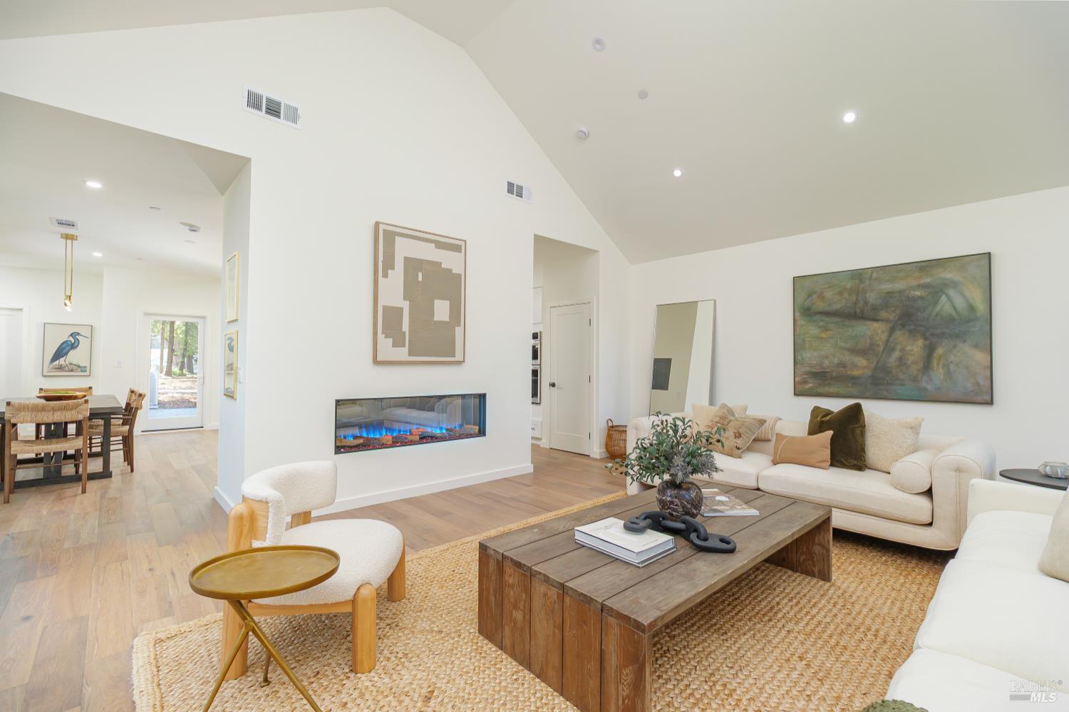 Detail Gallery Image 11 of 58 For 2242 Vineyard Rd, Novato,  CA 94947 - 4 Beds | 3/1 Baths