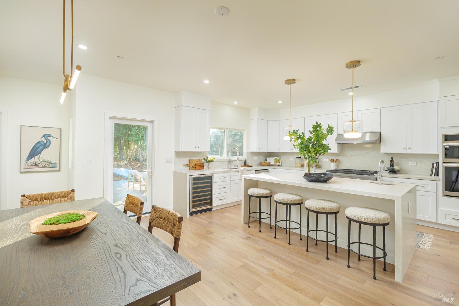 Detail Gallery Image 6 of 58 For 2242 Vineyard Rd, Novato,  CA 94947 - 4 Beds | 3/1 Baths