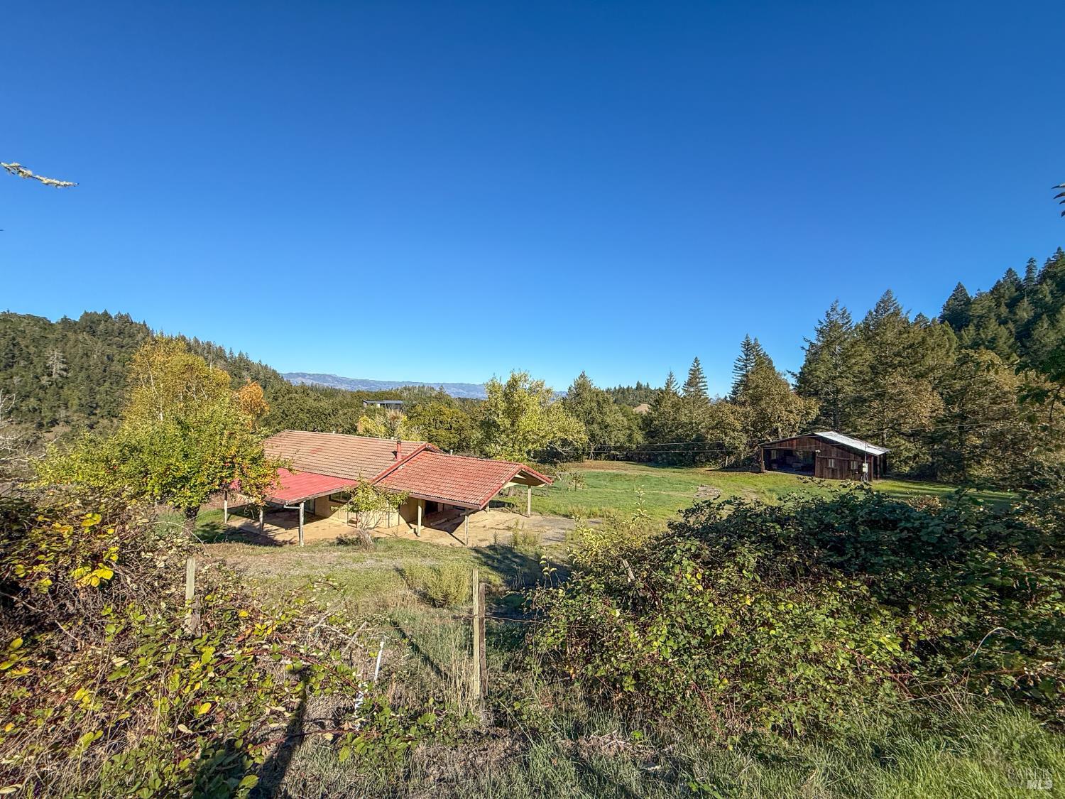 Detail Gallery Image 3 of 41 For 2300 Brack Rd, Healdsburg,  CA 95448 - 3 Beds | 2 Baths