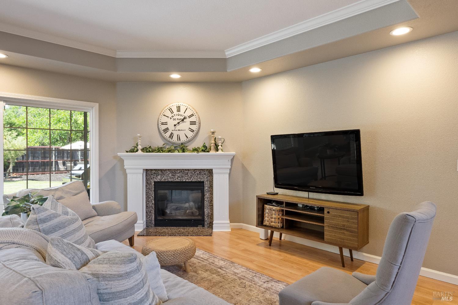 Detail Gallery Image 15 of 68 For 1238 Darling St, Napa,  CA 94558 - 5 Beds | 3/1 Baths