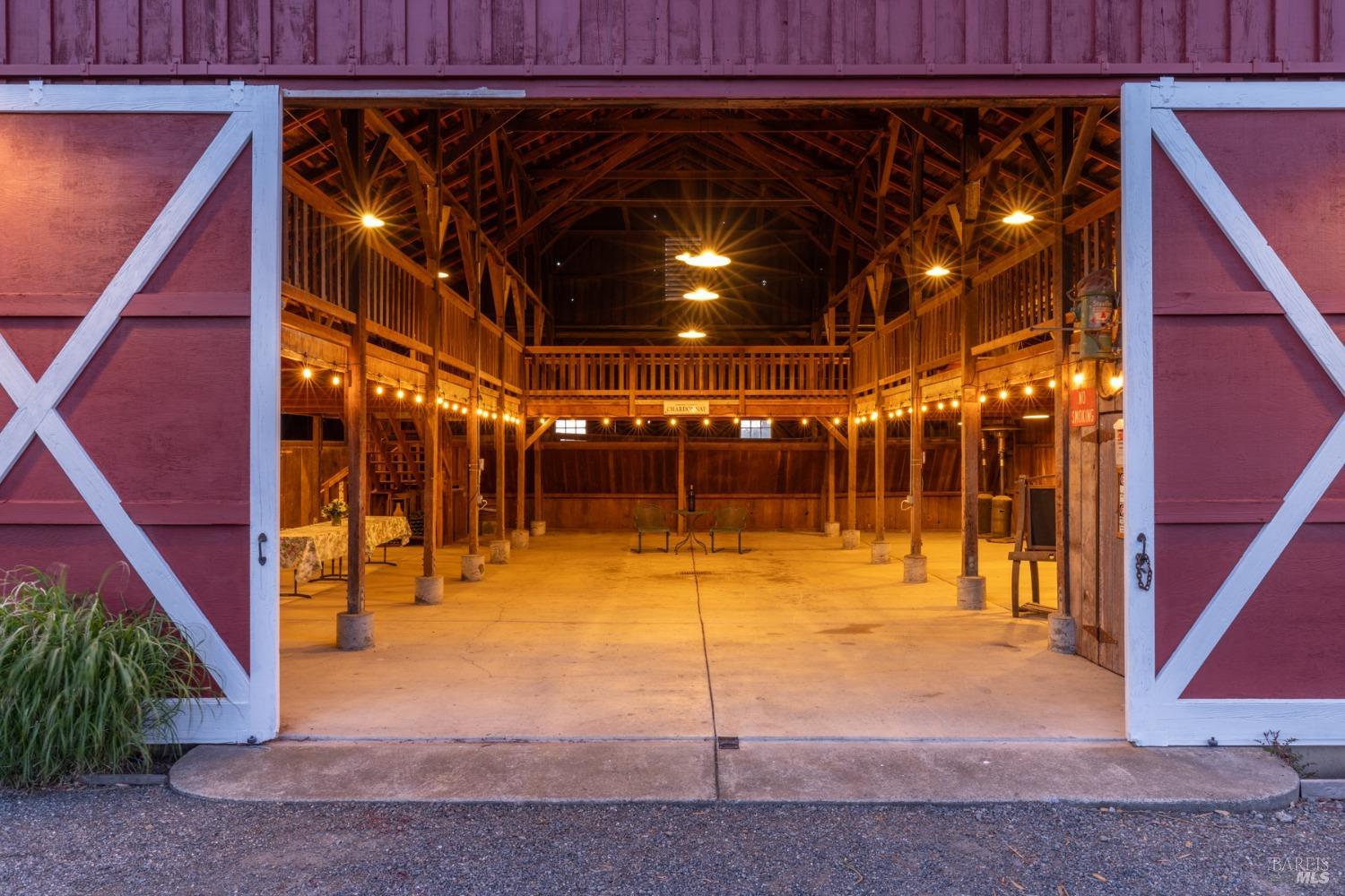 Detail Gallery Image 6 of 59 For 2875 Woolsey Rd, Windsor,  CA 95492 - 5 Beds | 4 Baths