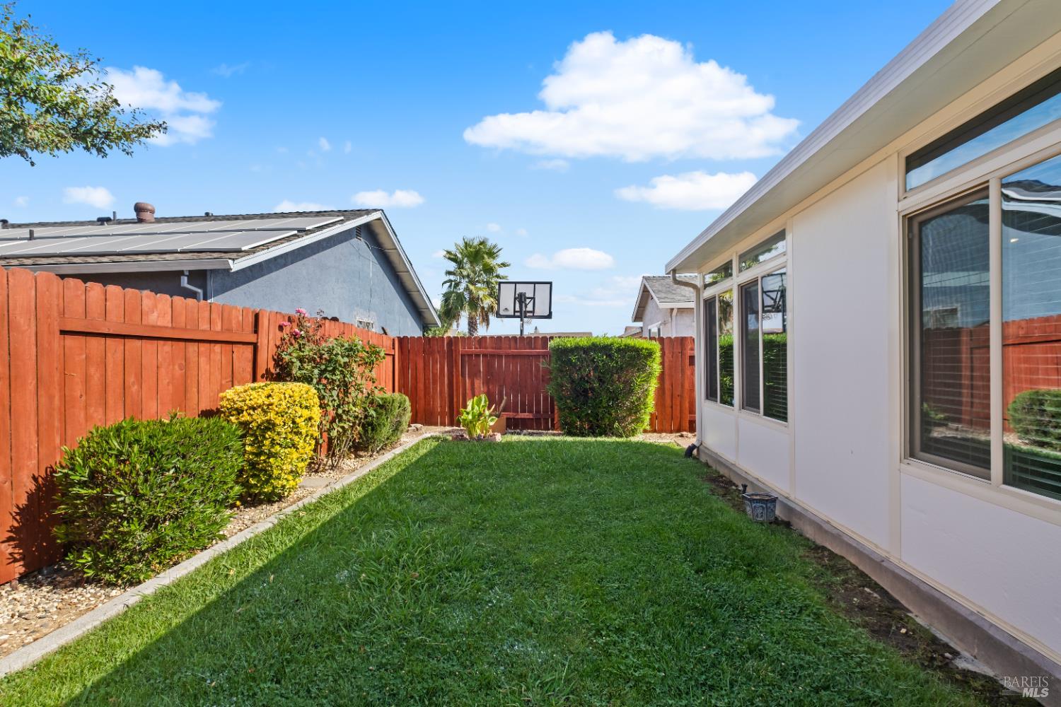 Detail Gallery Image 43 of 47 For 616 Emperor Dr, Suisun City,  CA 94585 - 3 Beds | 1 Baths