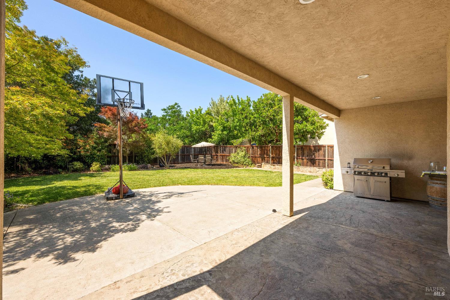 Detail Gallery Image 57 of 68 For 1238 Darling St, Napa,  CA 94558 - 5 Beds | 3/1 Baths