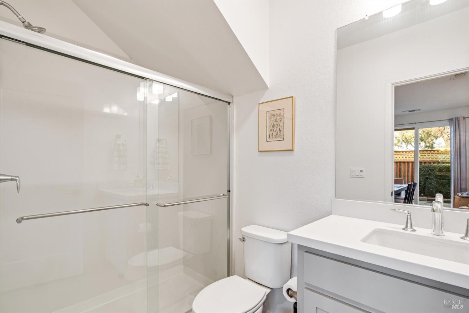 Detail Gallery Image 14 of 29 For 308 Sejong Ln, Santa Rosa,  CA 95403 - 3 Beds | 3 Baths