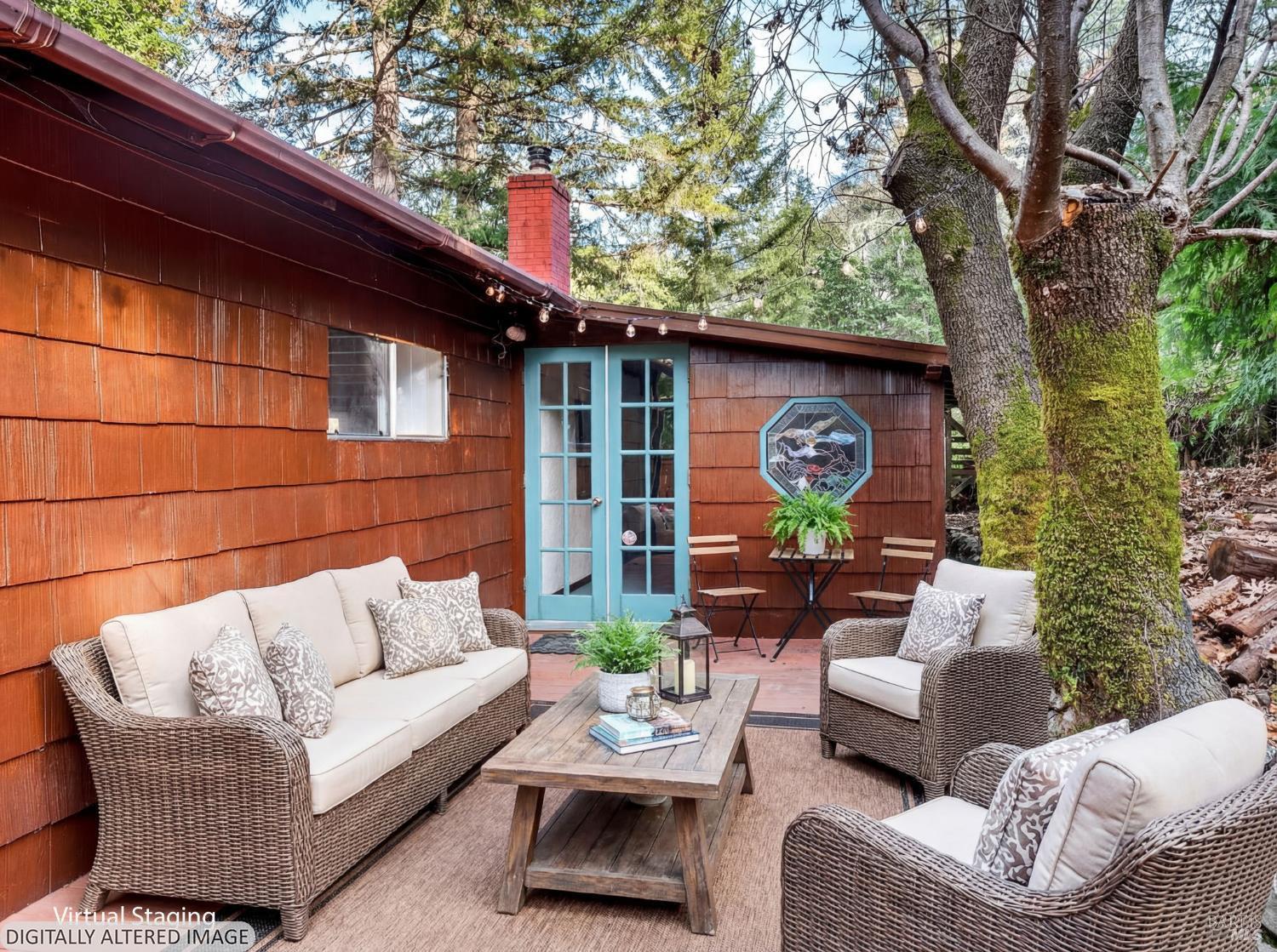 Detail Gallery Image 3 of 52 For 10701 Orr Springs Rd, Ukiah,  CA 95482 - 2 Beds | 1 Baths