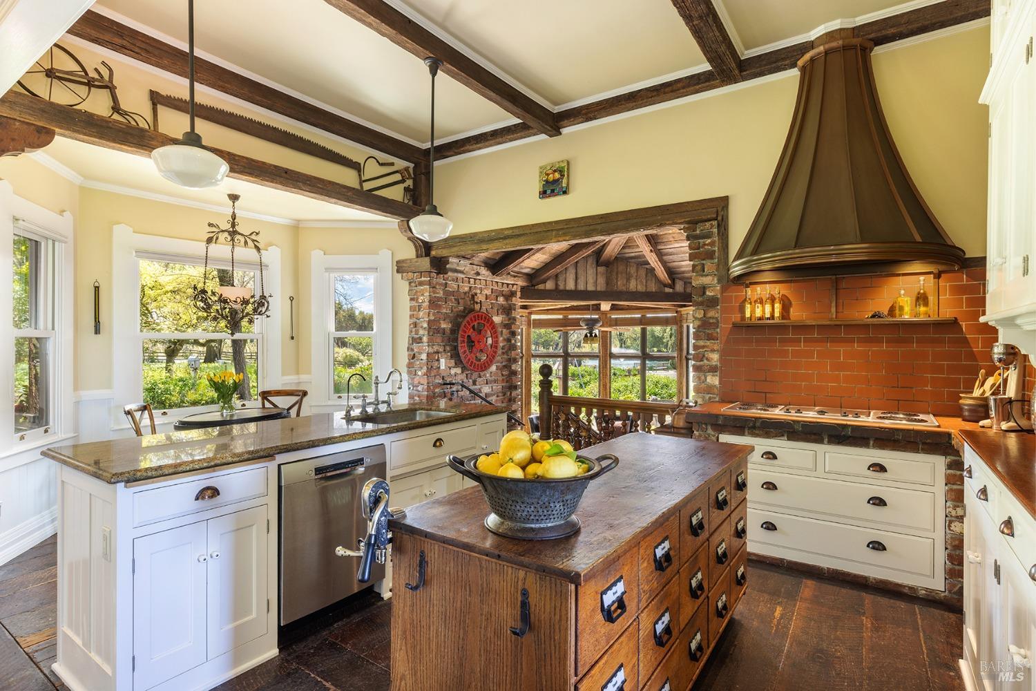 Detail Gallery Image 14 of 59 For 2875 Woolsey Rd, Windsor,  CA 95492 - 5 Beds | 4 Baths