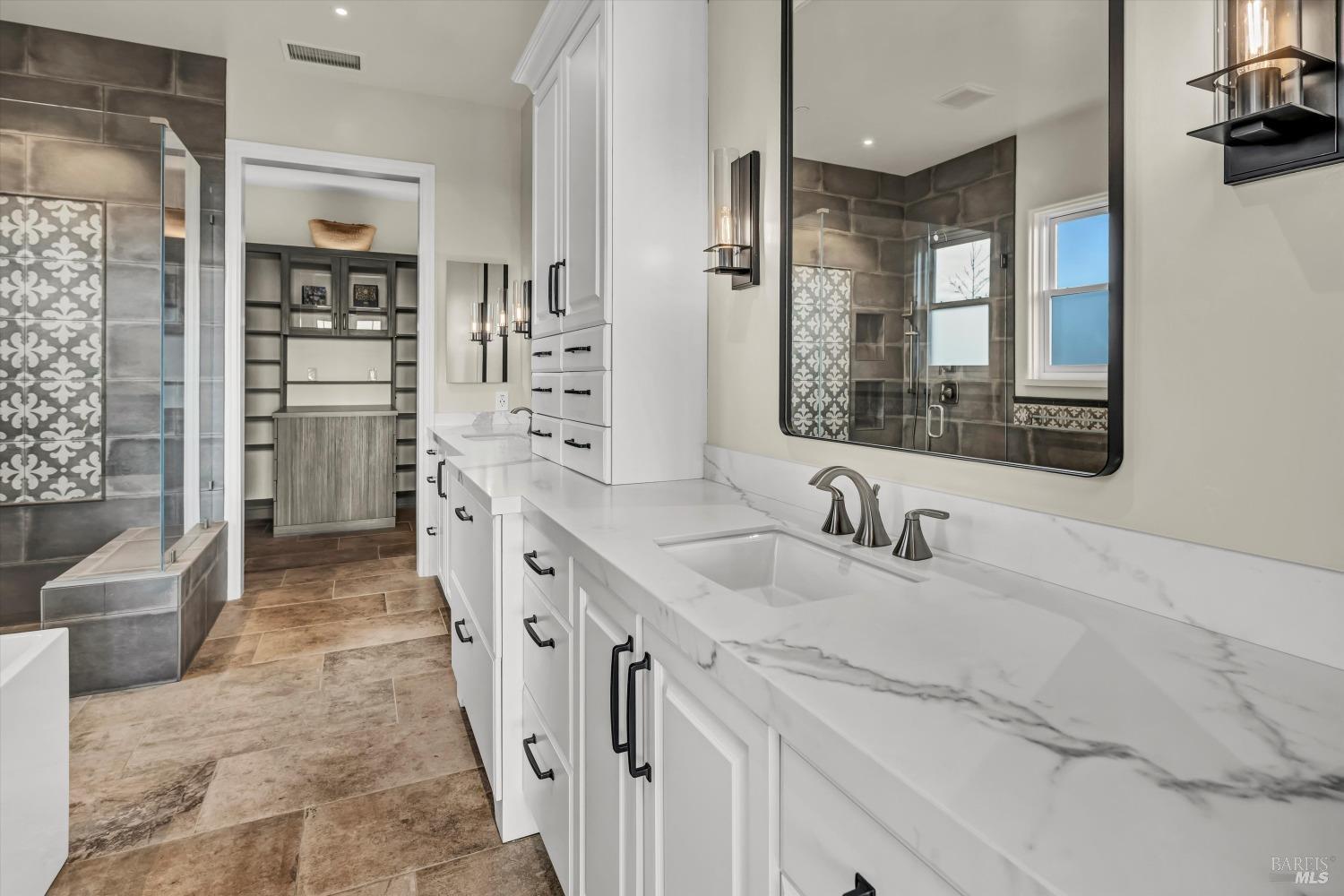 Detail Gallery Image 26 of 66 For 2144 Wedgewood Way, Santa Rosa,  CA 95404 - 5 Beds | 5/2 Baths