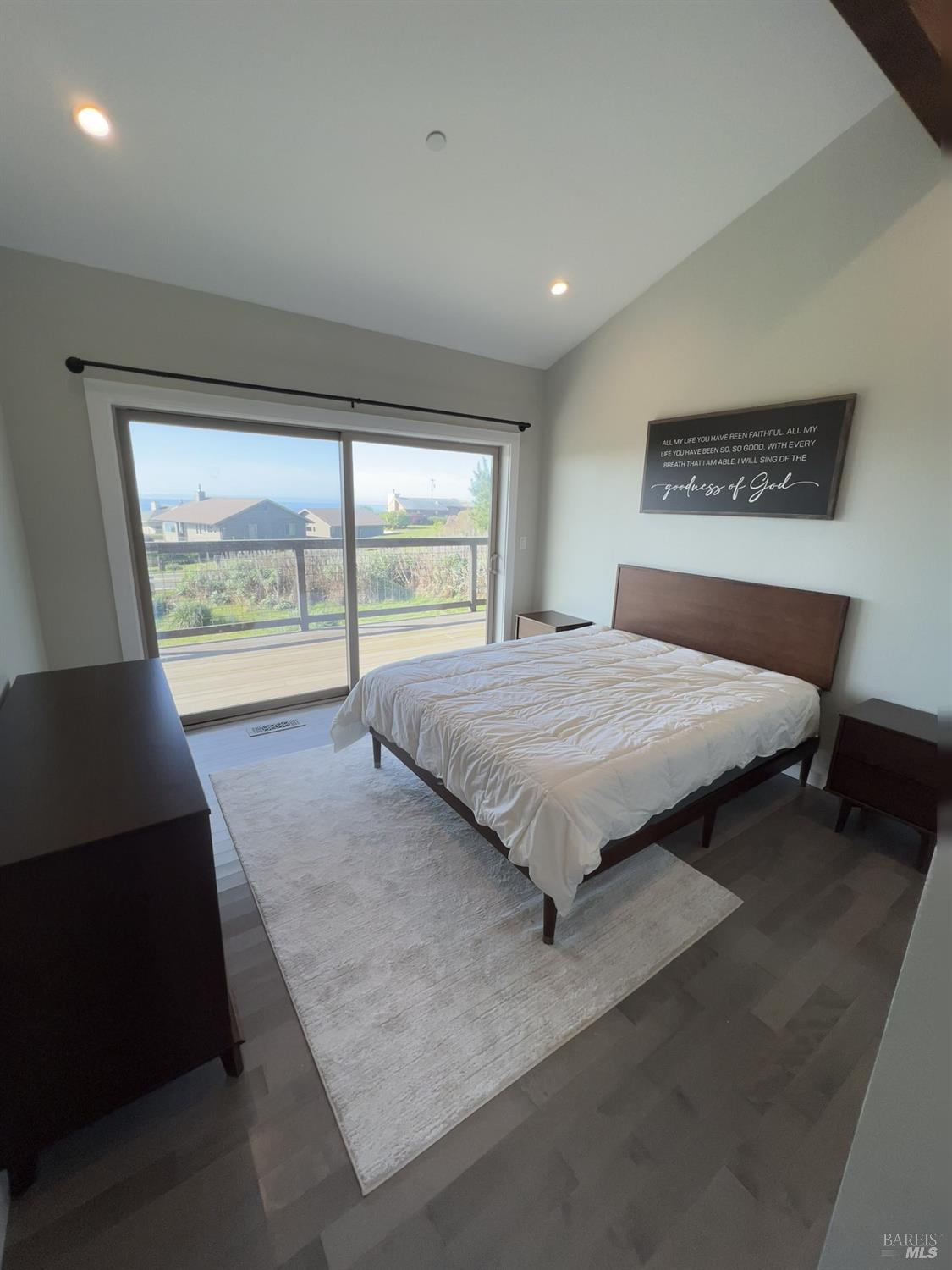 Detail Gallery Image 12 of 43 For 14920 Mallo Pass Dr, Irish Beach,  CA 95459 - 2 Beds | 2 Baths