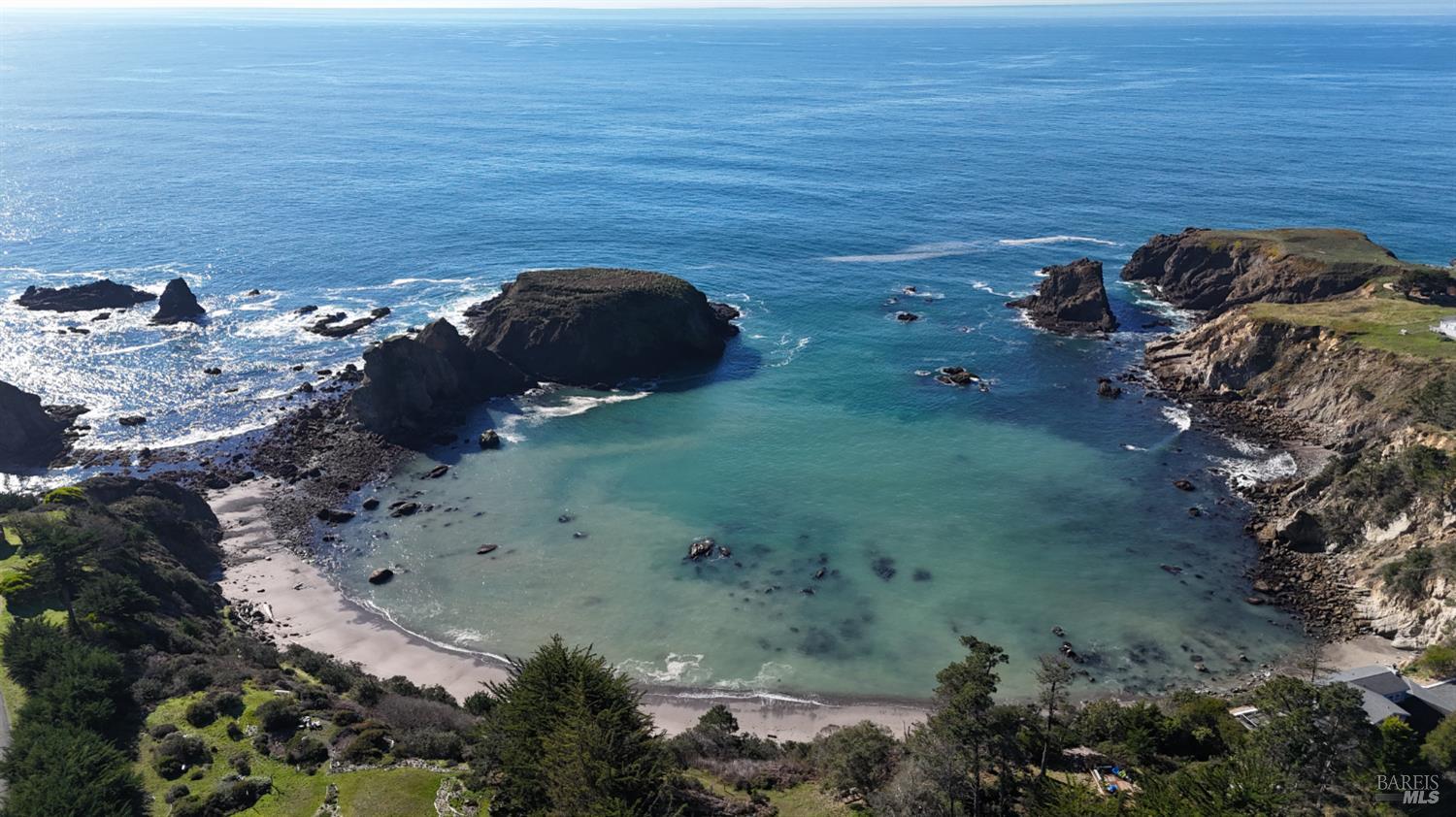 Detail Gallery Image 4 of 37 For 46581 Iversen Dr, Gualala,  CA 95445 - 3 Beds | 2 Baths